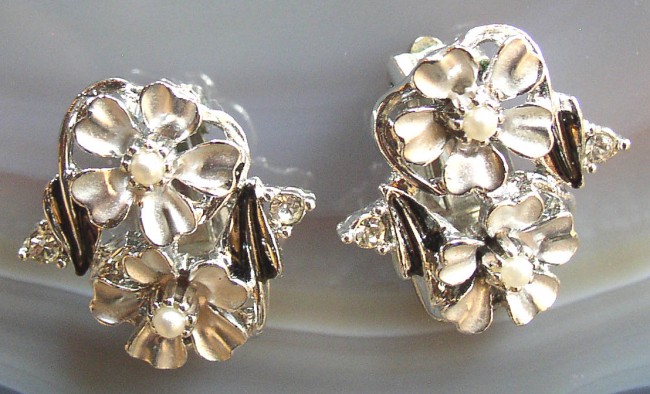 Judy Lee Flower Earrings 1