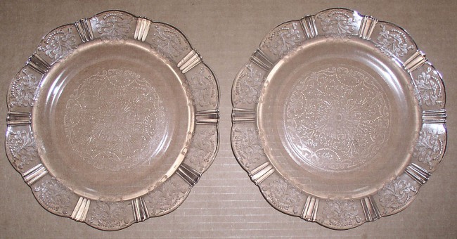 Anerican Sweetheart Dinner Plates 1