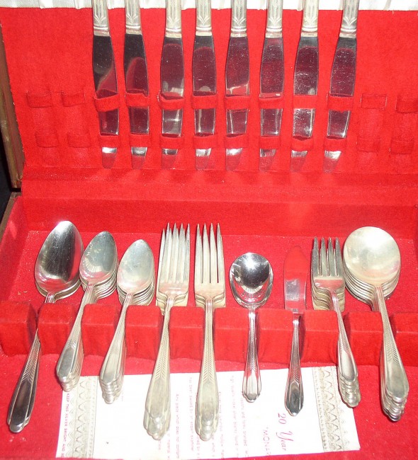 Plume Flatware 1