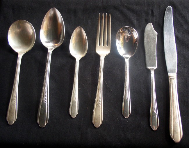 Plume Flatware 4