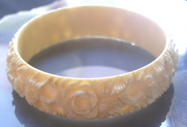 Vintage Carved Flowers Celluloid Bangle Bracelet 4