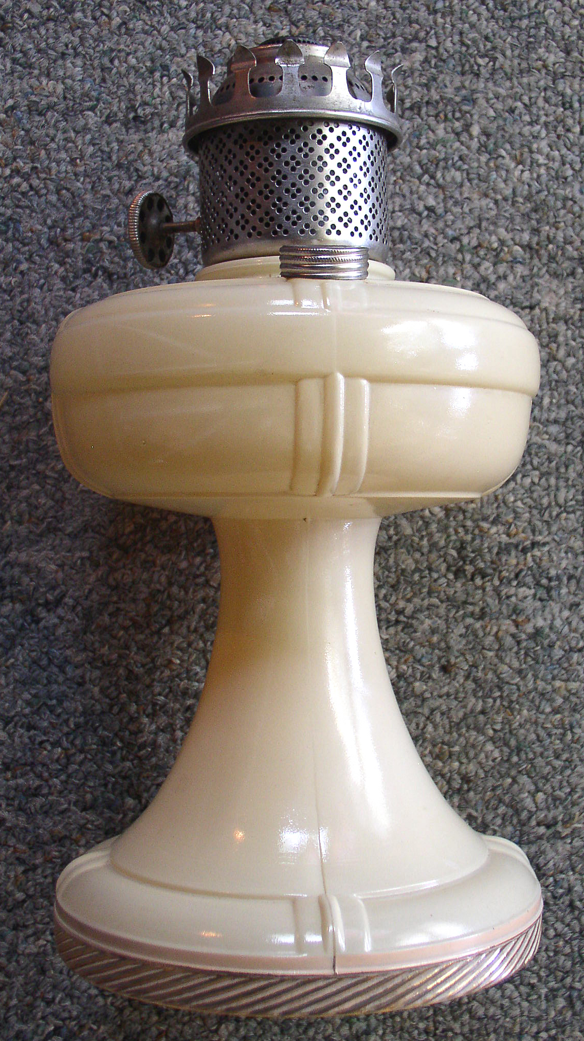 Coleman KERO-LITE  (Ker-O-Lite) Lamp