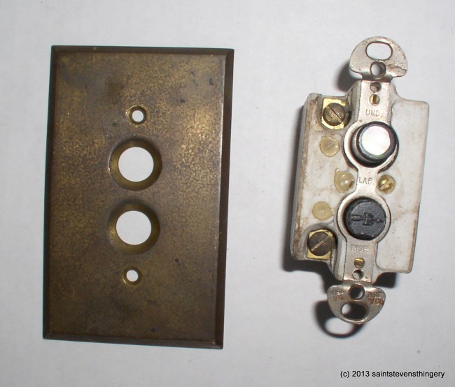 Arrow Switch & Plate 2