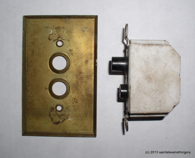 Arrow Switch & Plate 3