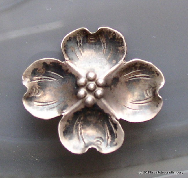 Nye Dogwood Blossom Pin 1