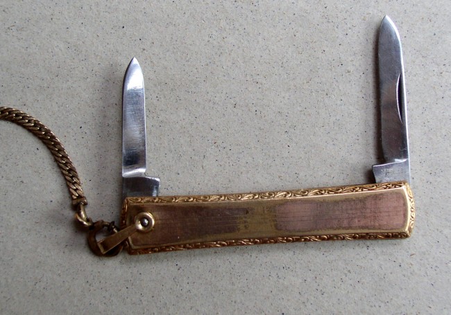 Chain With Sturdy Knife 4