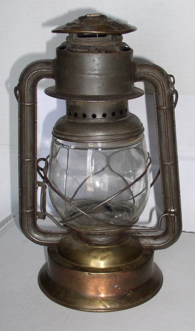 Dietz Lantern 4