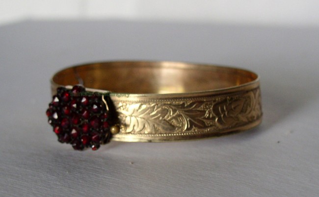 Gold Garnet Bracelet 3