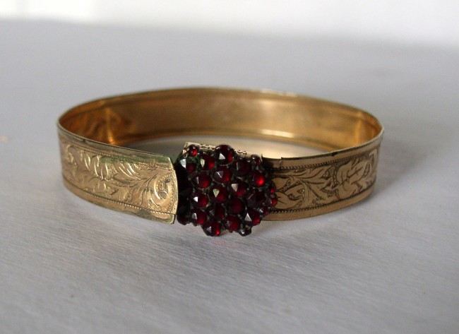 Gold Garnet Bracelet 5