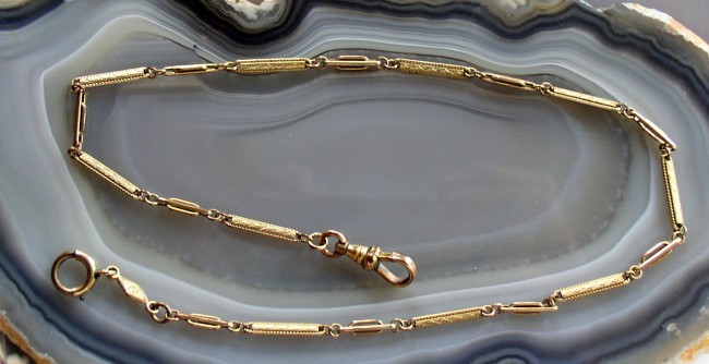 Art Deco Lustern Chain 1