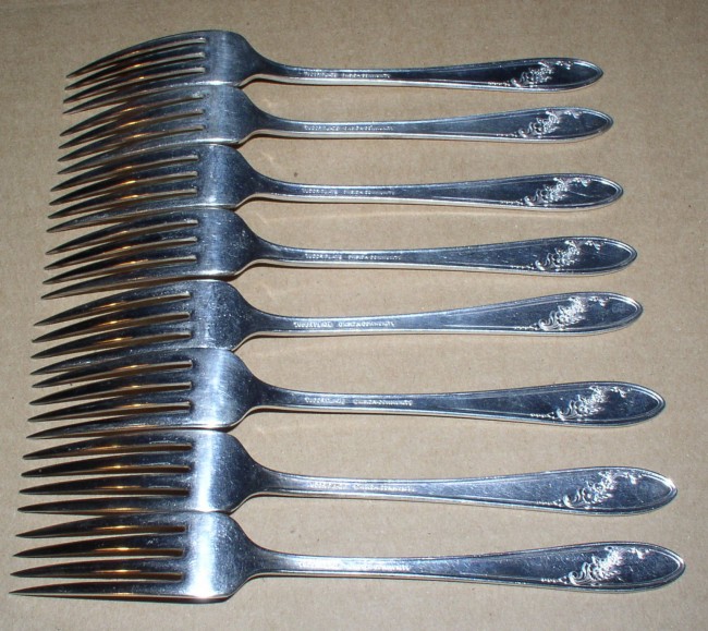 Queen Bess Forks back