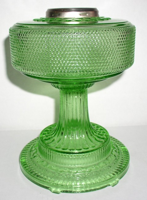 Aladdin Hobnail Colonial Green Lamp 3