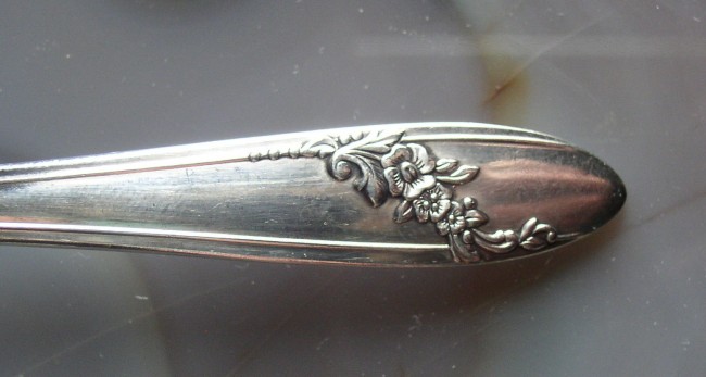 Queen Bess Teaspoons 2