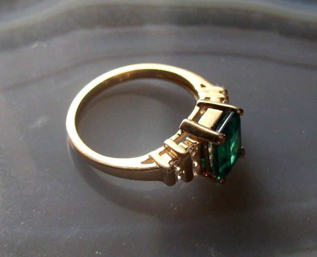 Gold Emerald Solitaire Ring 3