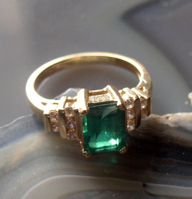 Gold Emerald Solitaire Ring 8