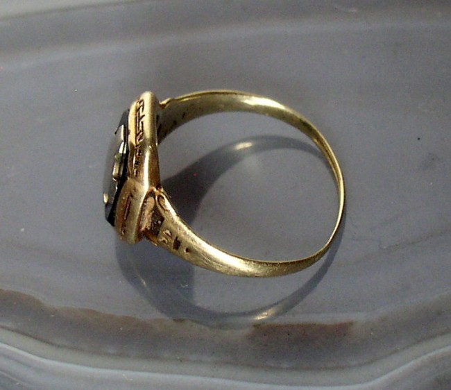 Gold Onyx Cross Ring 2