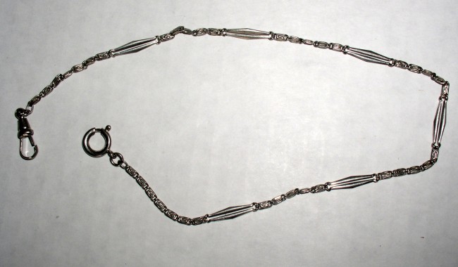 Deco Silvertone Chain 3