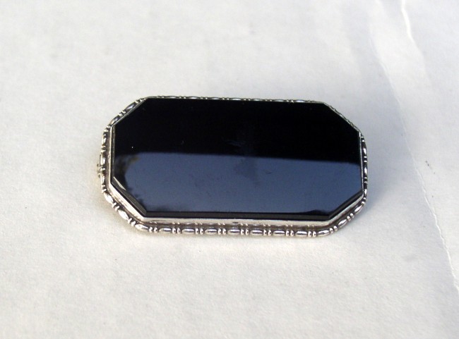 Onyx Brooch 1