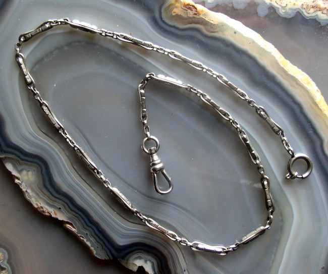 Art Deco White Gold Chain 2