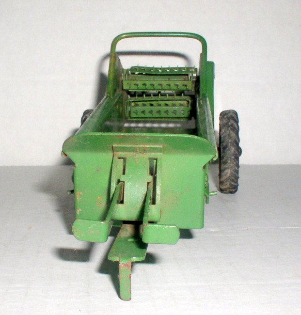 Deere Steel Wheels Long Lever Spreader 5