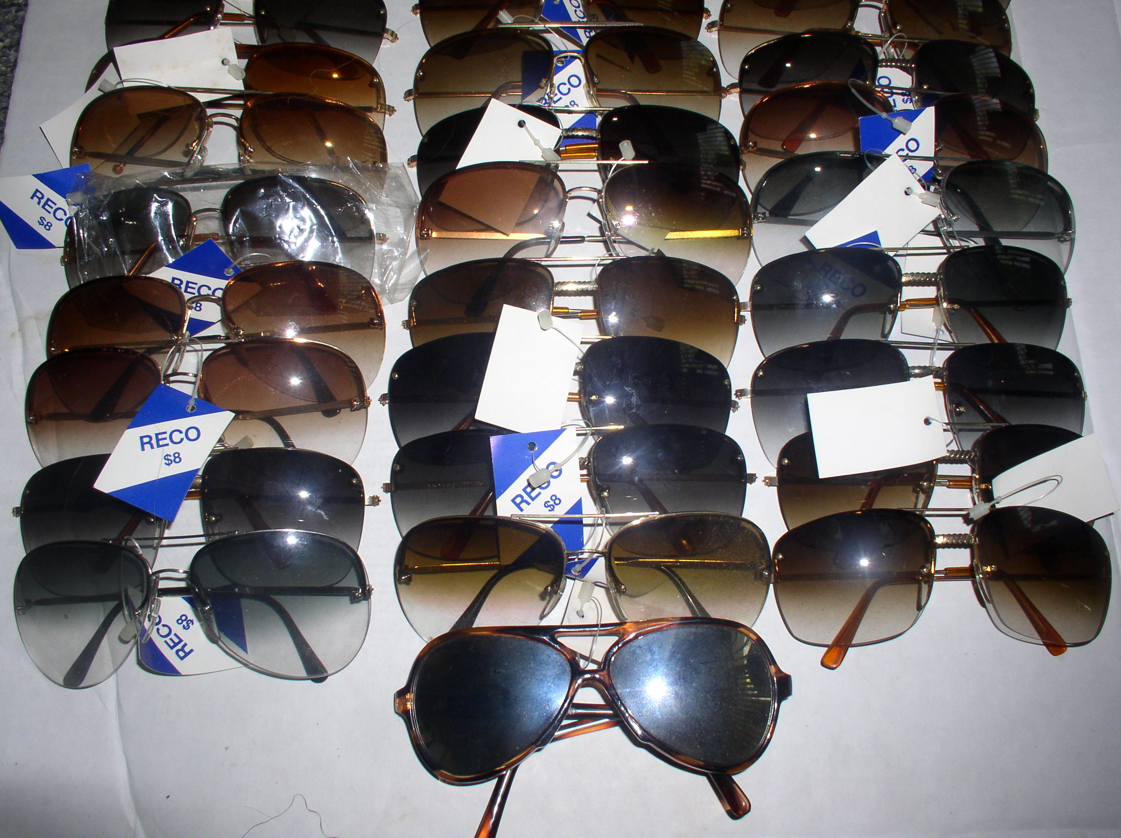 Special Lot of 49 Vintage Old School Sun Glasses Assorted Flea Market ...