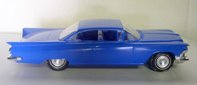 AMT 04-529 '59 Buick Invicta 1