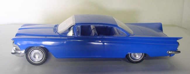 AMT 04-529 '59 Buick Invicta 2