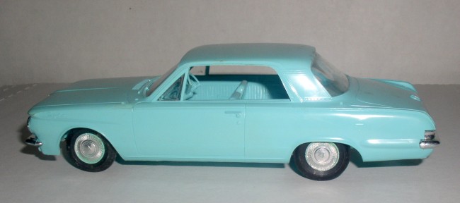 AMT 1963 Valiant 1