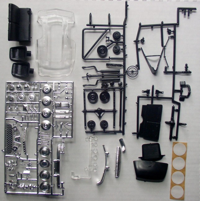 AMT 02-349 '49 Mercury Kit 3