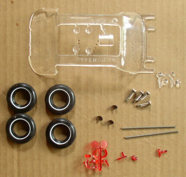 AMT S-622 62 Plymouth Hardtop Kit 3