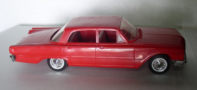 Hubley 1961 Ford Fairlane Friction Promo 1