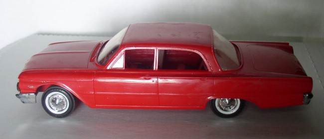 Hubley 1961 Ford Fairlane Friction Promo 2