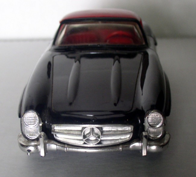 Hubley Mercedes 300SL Friction Car 4