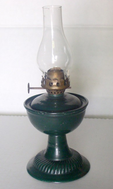 Green Tin Lamp 2