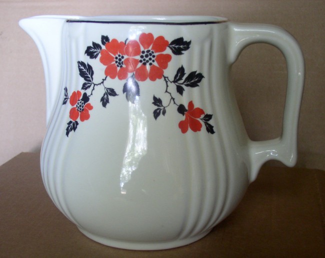 Hall Radiance Red Poppy Water Jug 1