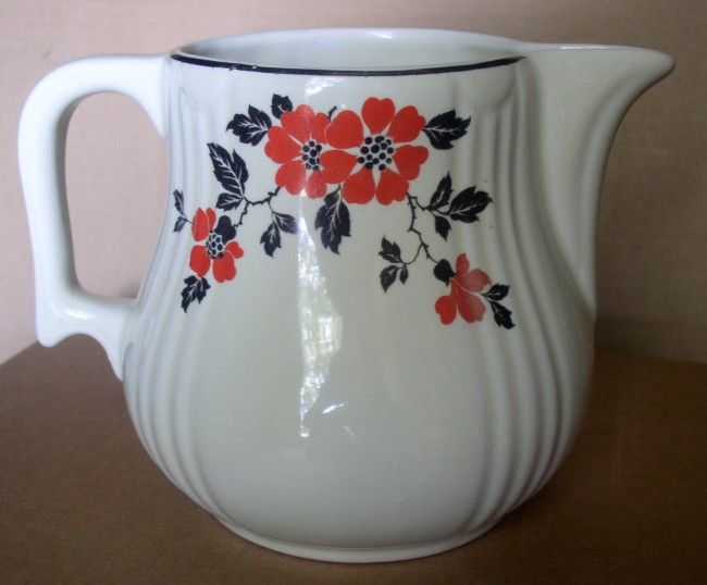 Hall Radiance Red Poppy Water Jug 2