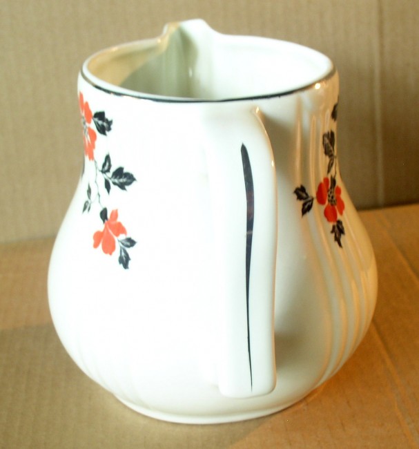 Hall Radiance Red Poppy Water Jug 7