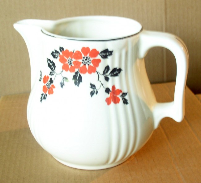 Hall Radiance Red Poppy Water Jug 8