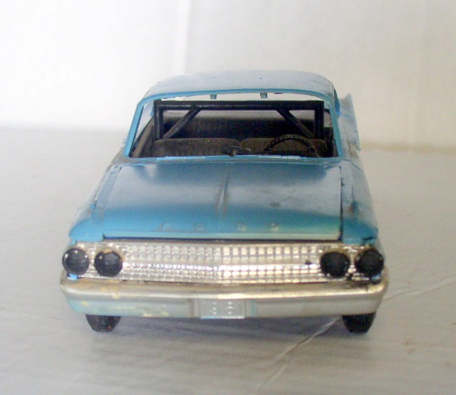 1961 Ford Sunliner 3