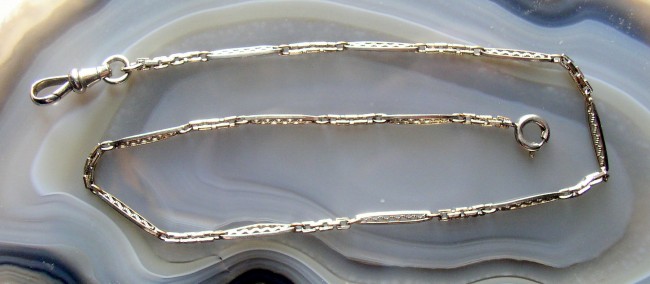Simmons White Gold Chain 1