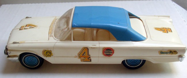 1961 Ford Sunliner 8