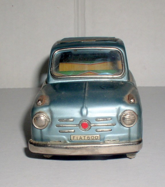 Bandai Fiat 600 2