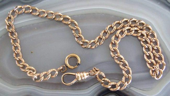 Gold Tooled Link Chain 1