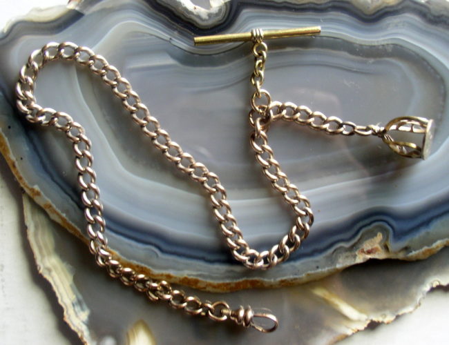 Chain With Seal 2