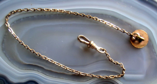 Simmons Button Chain 2