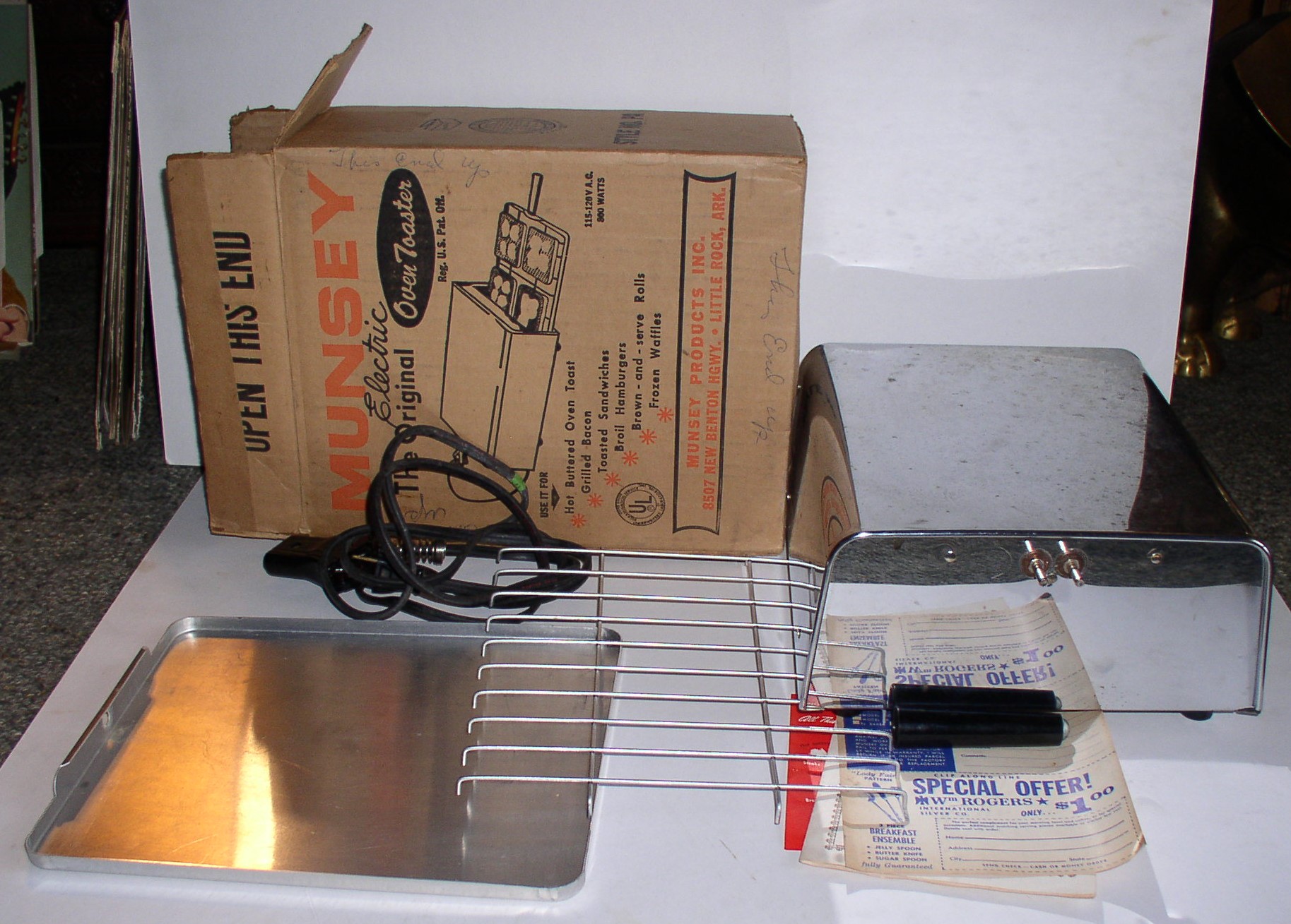 1960s Vintage Munsey Electric Oven Toaster 10 Chrome w Original Box Thingery Previews Postviews Music