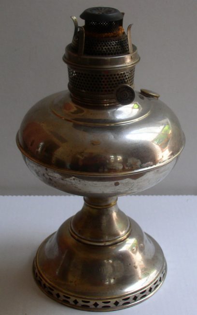 P&A Lamp 1